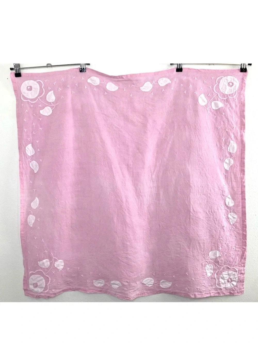 Vintage embroidered pink